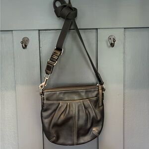 Elegant Black Leather Shoulder Bag